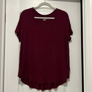 Maroon short sleeve shirt